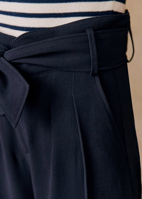 Tailored flared trousers