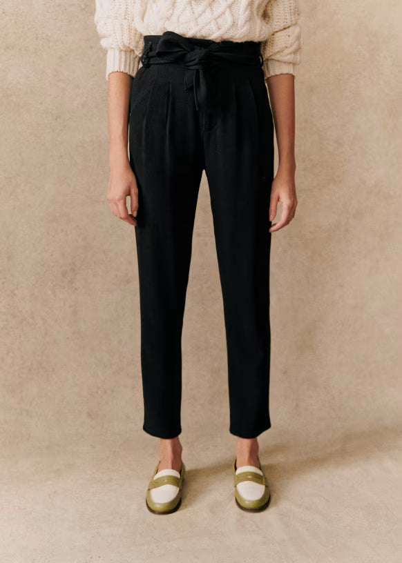 Tailored flared trousers